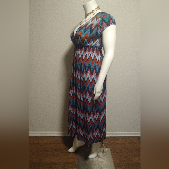 Relaxx Multicolored Short Sleeves Maxi Dress 3X - Picture 2 of 10